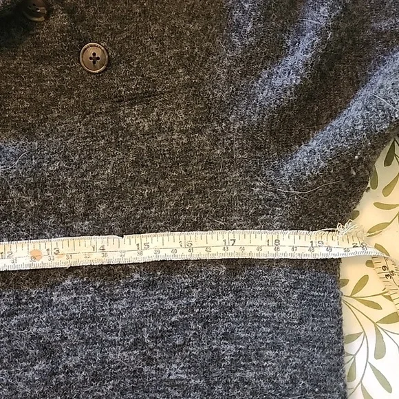 Merrell Wool Pullover Sweater - Size M Charcoal Grey - Picture 5 of 6